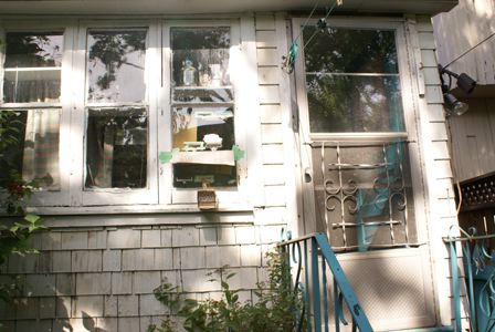 resbod_2_room_outside1.jpg